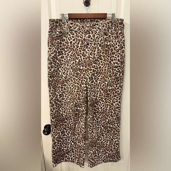 American Eagle Outfitters Denim - American Eagle Outfitters Leopard Print Wide Leg Stretch Jeans Size 12